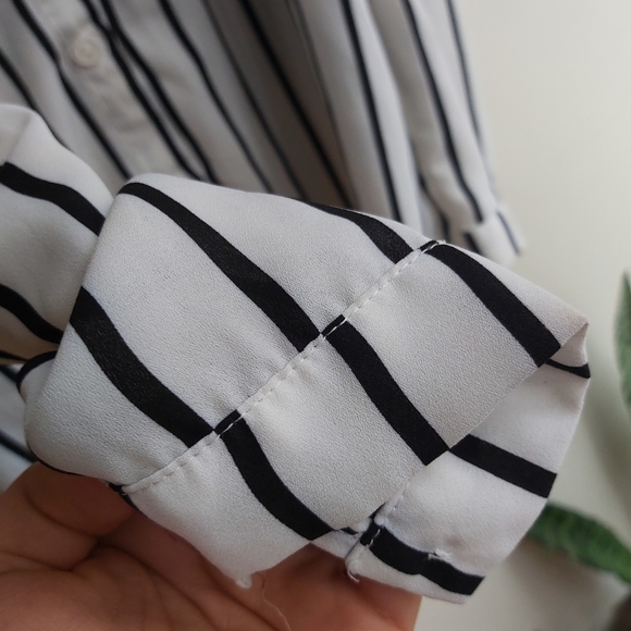4/$25 Vertical stripes blouse, cold shoulder - Picture 3 of 7
